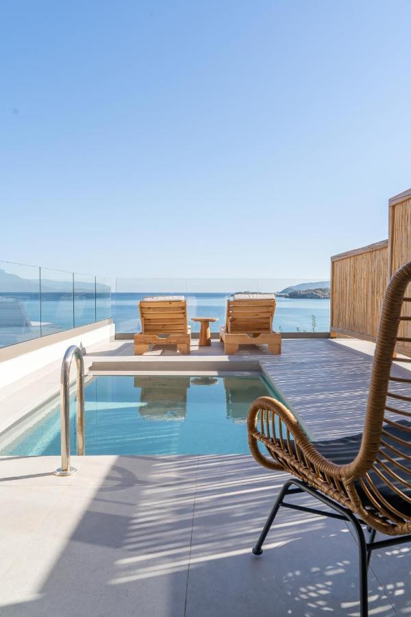 Suite 1 Chambre avec Piscine Privée - Front de Mer